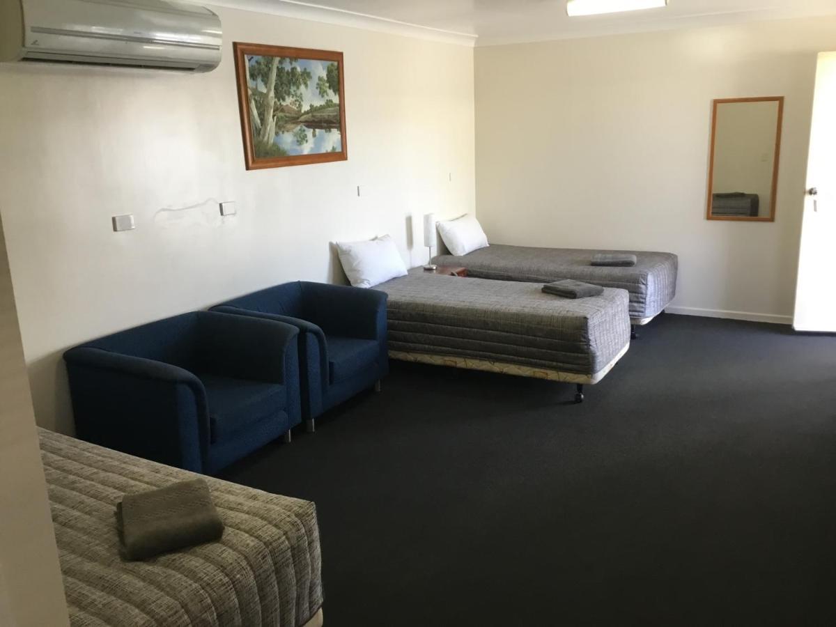 Charleville Waltzing Matilda Motor Inn Exterior photo